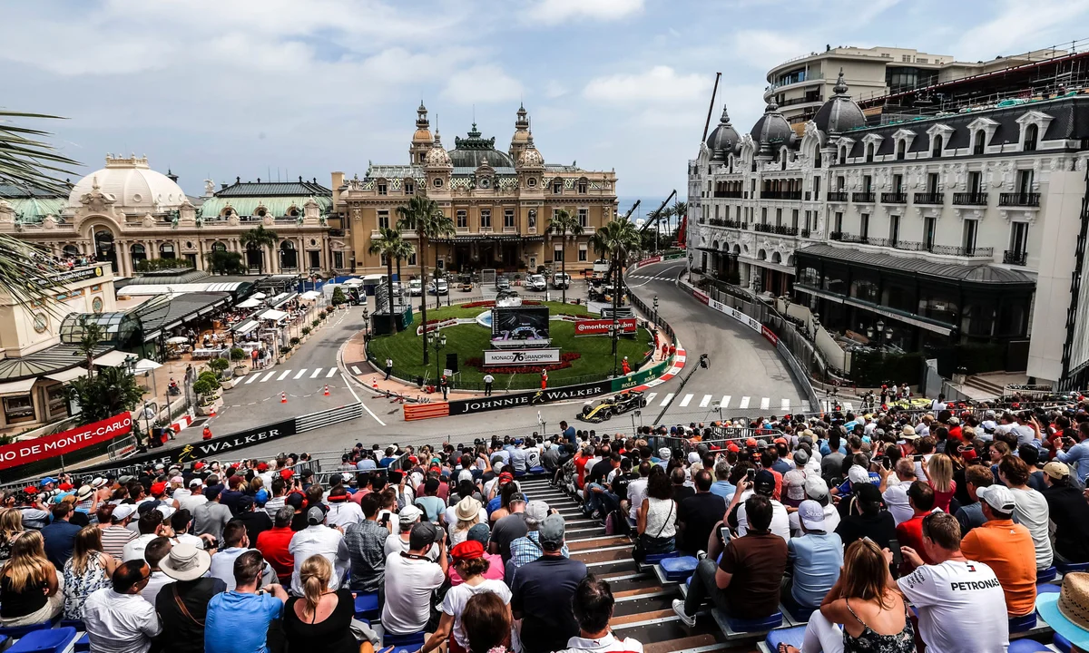 Casino Square on circuit
